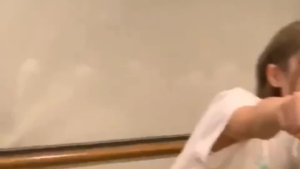 投稿動画サムネイル