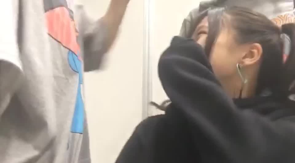 投稿動画サムネイル