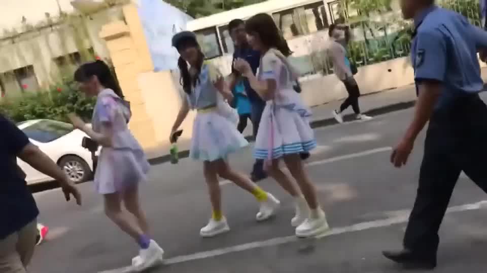 投稿動画サムネイル