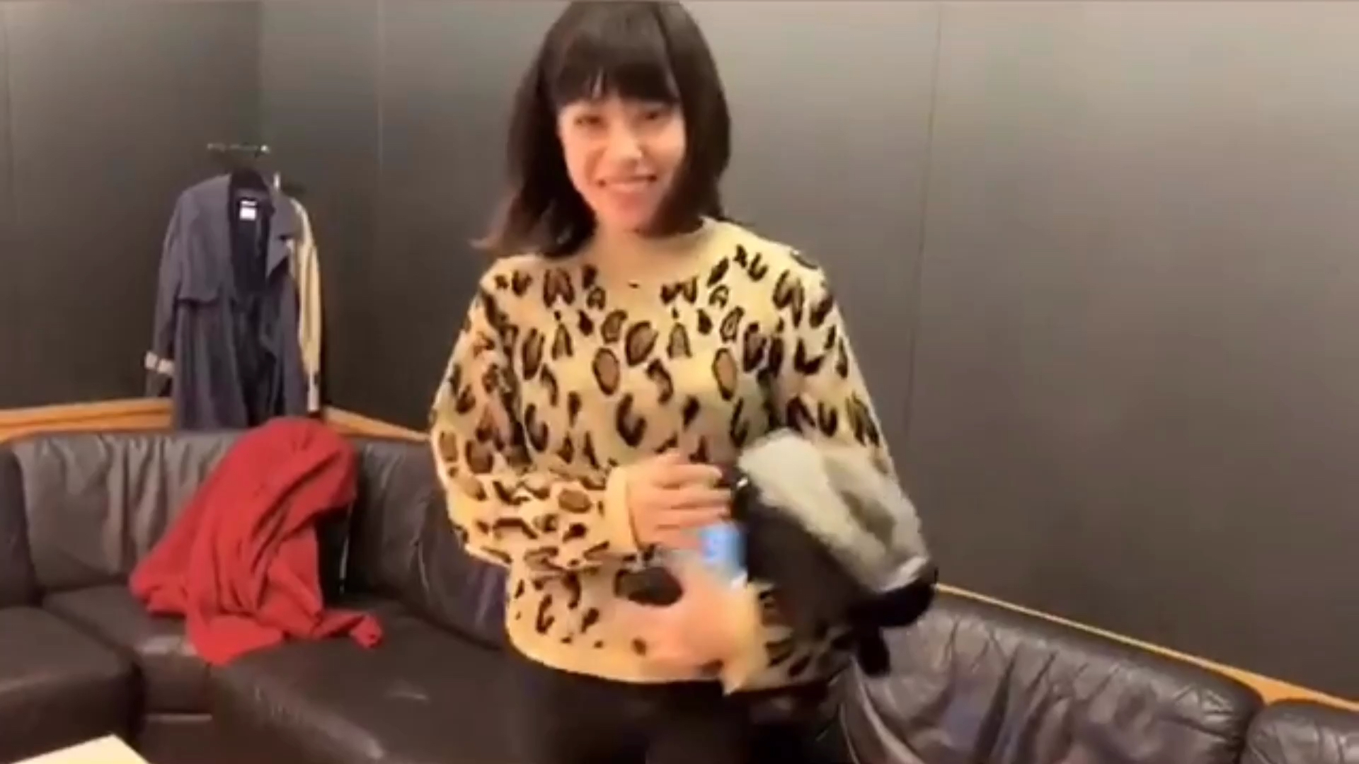 投稿動画サムネイル