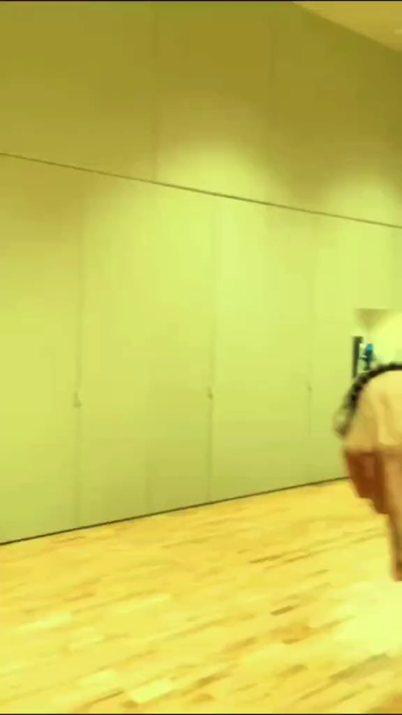 投稿動画サムネイル