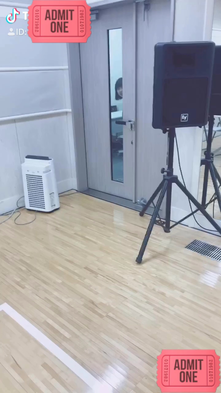 投稿動画サムネイル