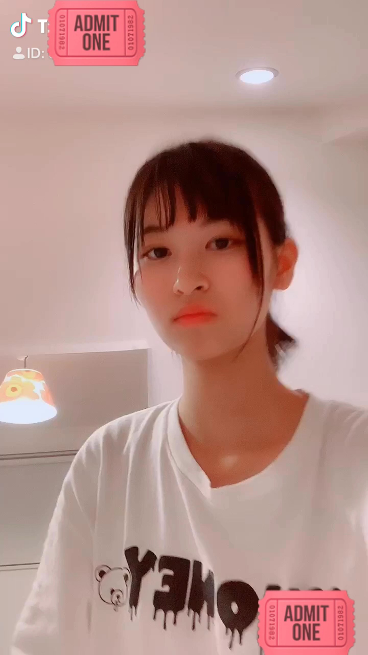 投稿動画サムネイル