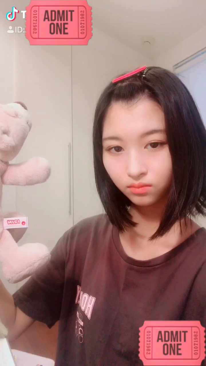 投稿動画サムネイル