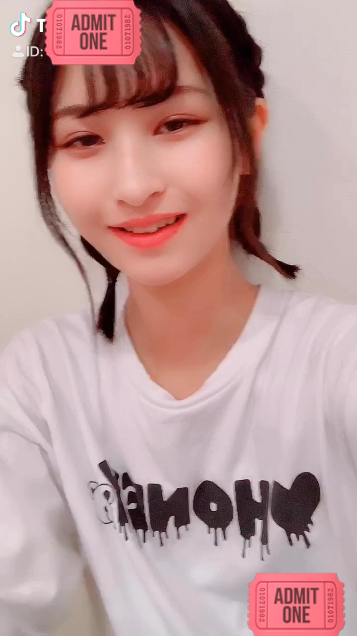 投稿動画サムネイル