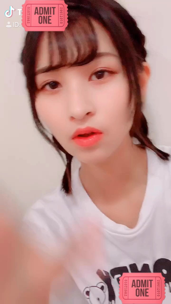 投稿動画サムネイル