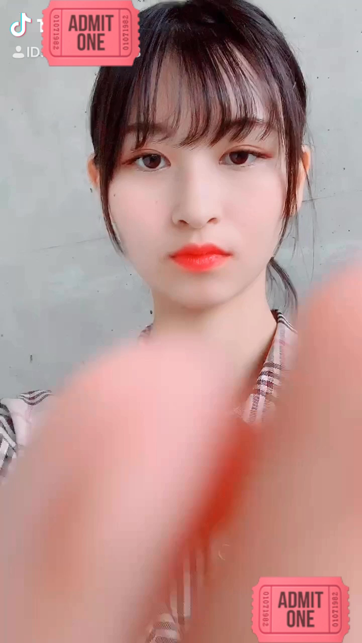 投稿動画サムネイル