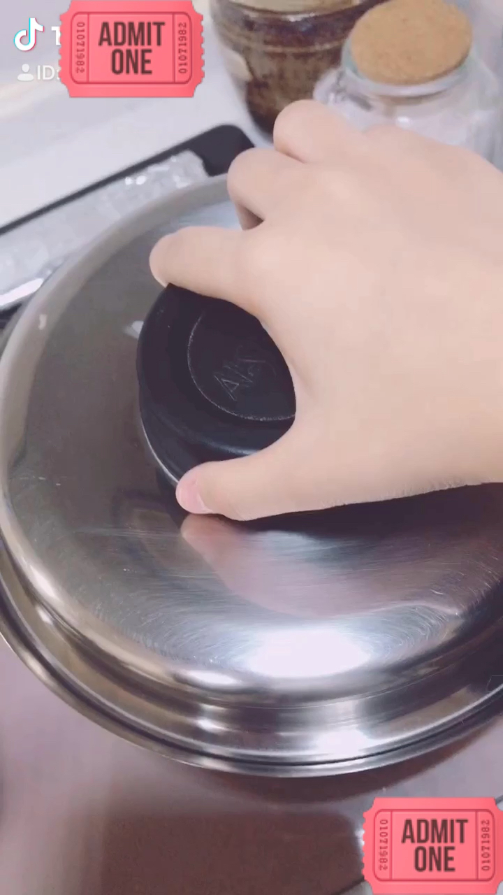 投稿動画サムネイル