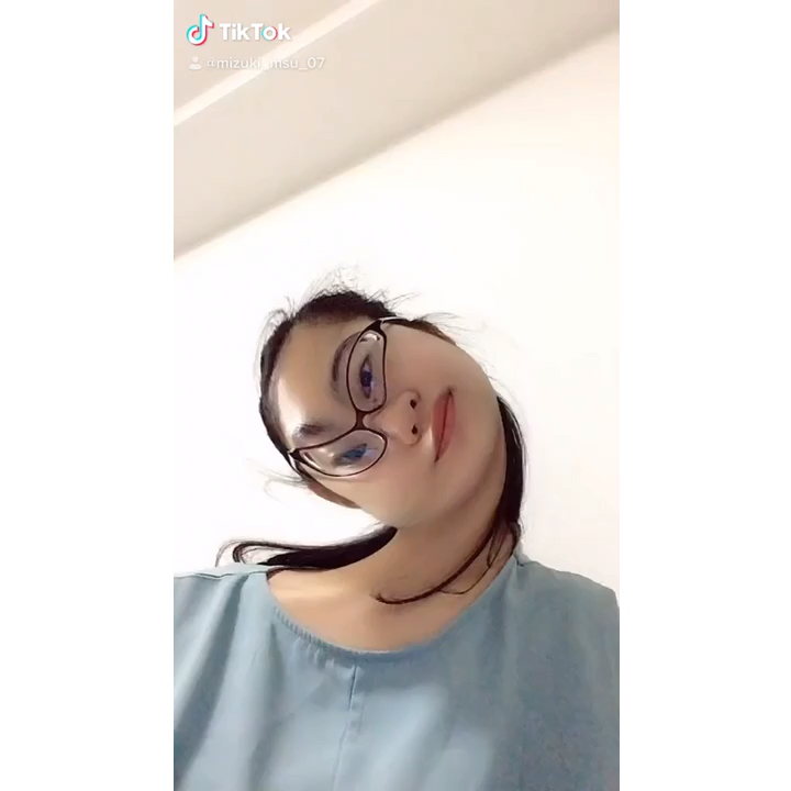 投稿動画サムネイル