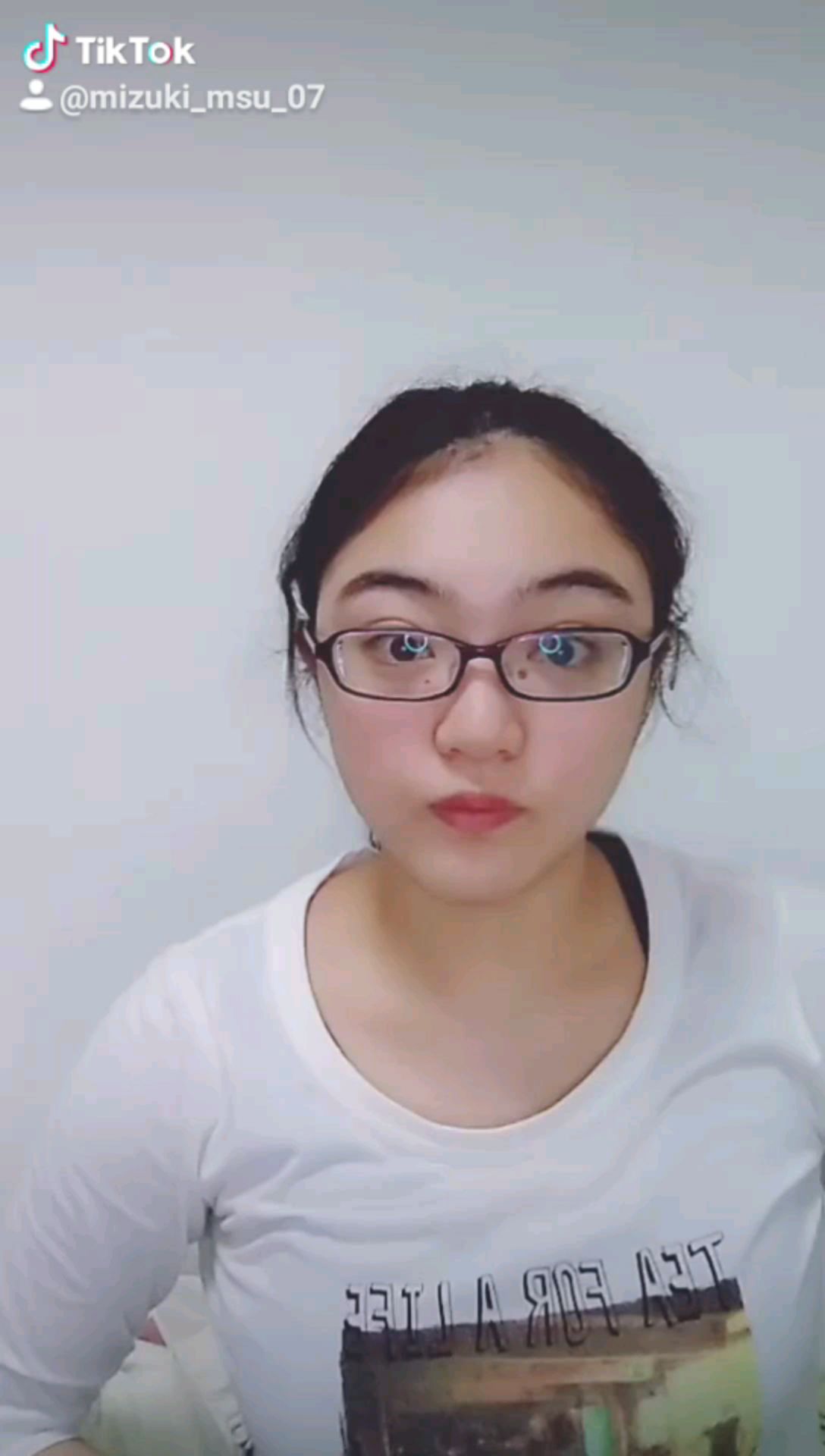 投稿動画サムネイル