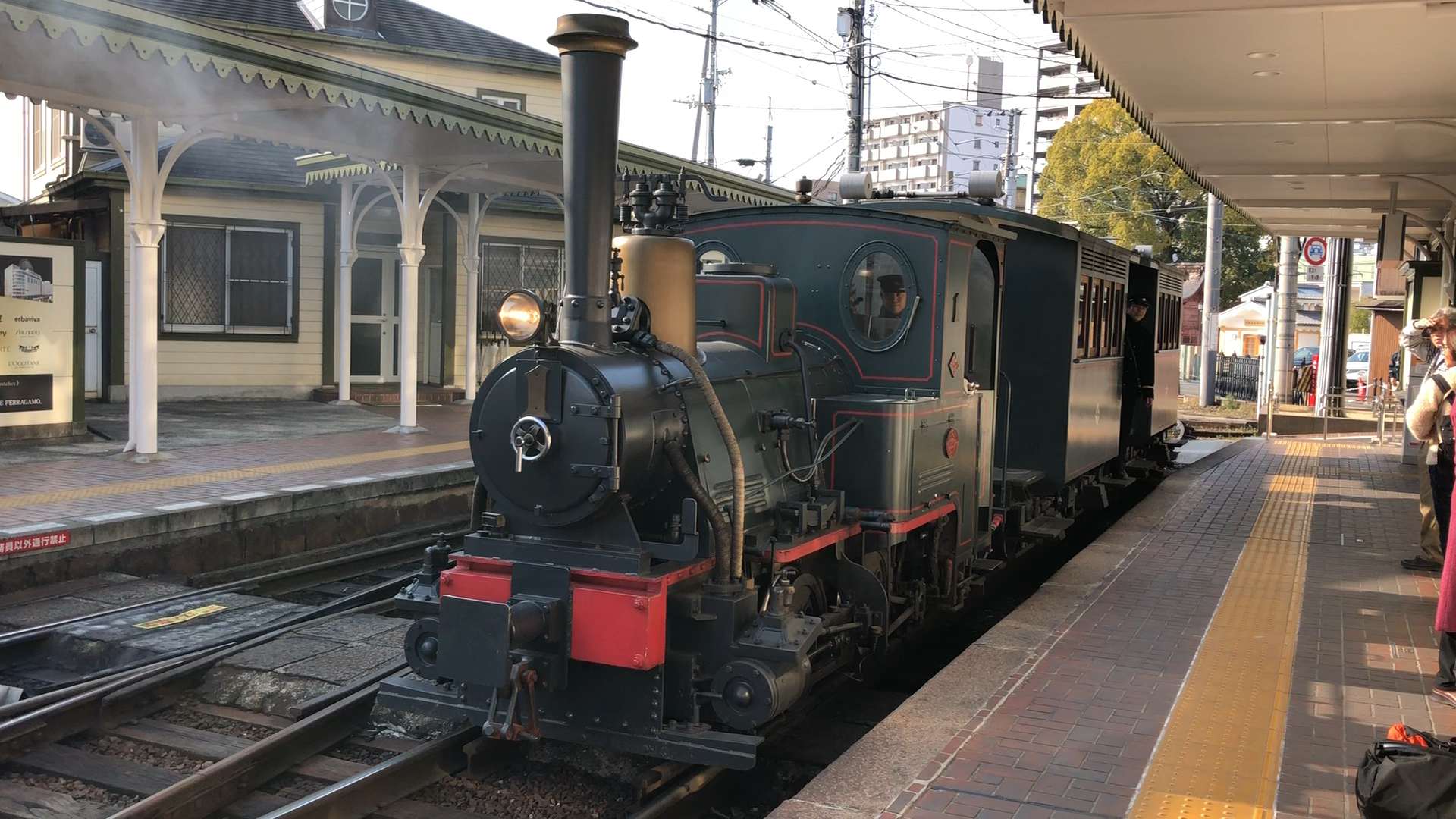 投稿動画サムネイル