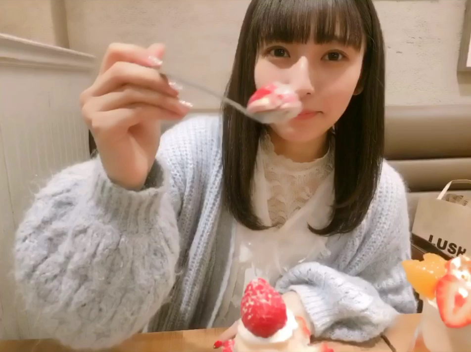 投稿動画サムネイル