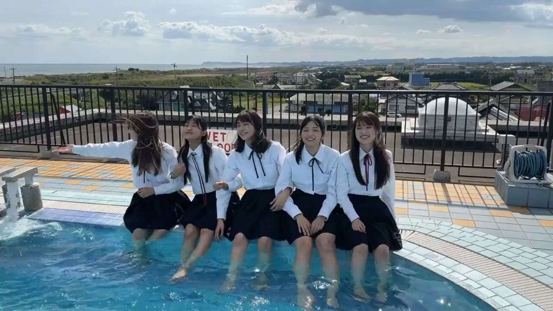 投稿動画サムネイル