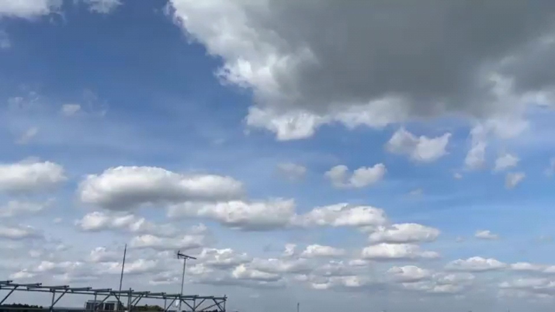 投稿動画サムネイル