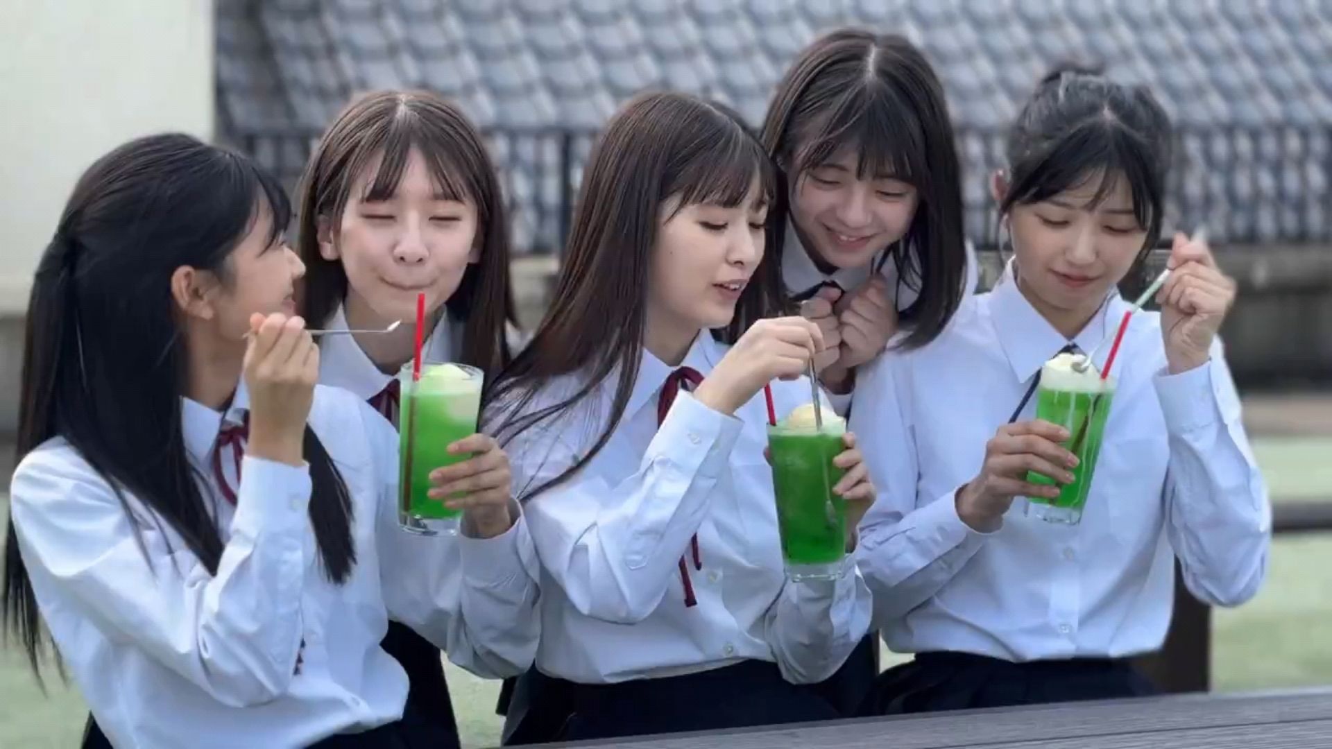 投稿動画サムネイル