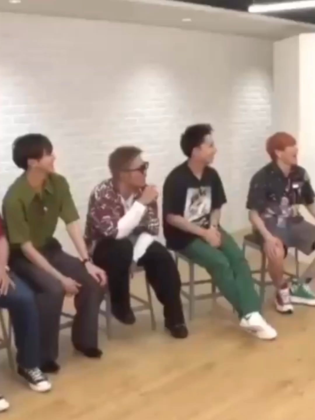 投稿動画サムネイル