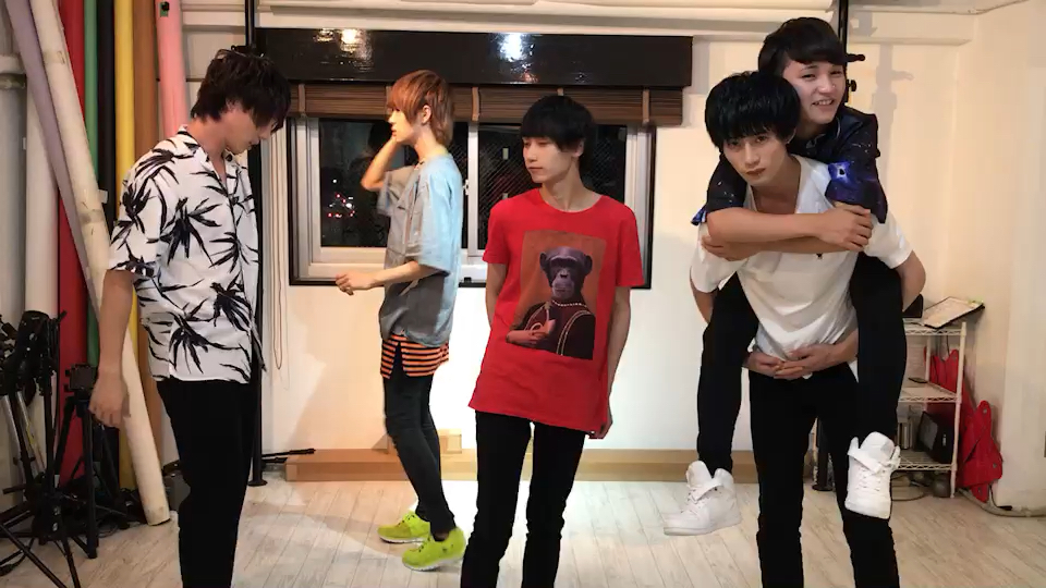 投稿動画サムネイル