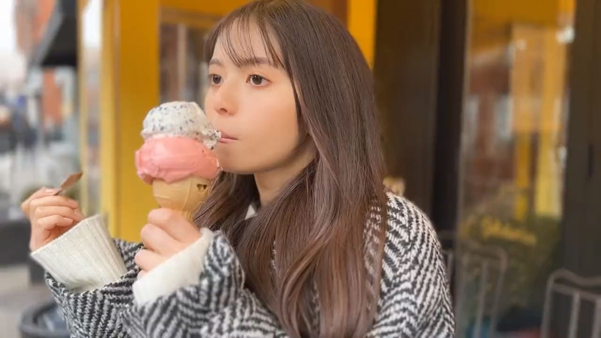 投稿動画サムネイル