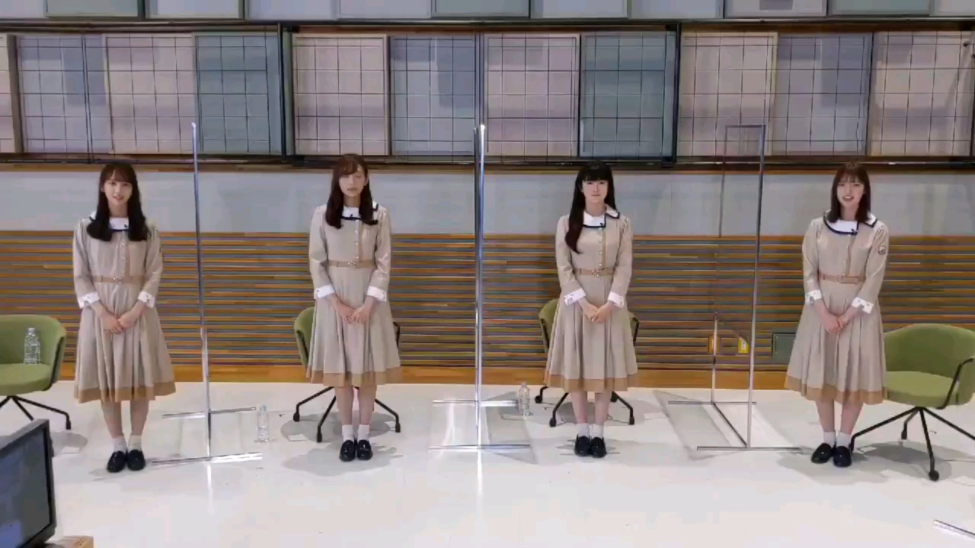 投稿動画サムネイル