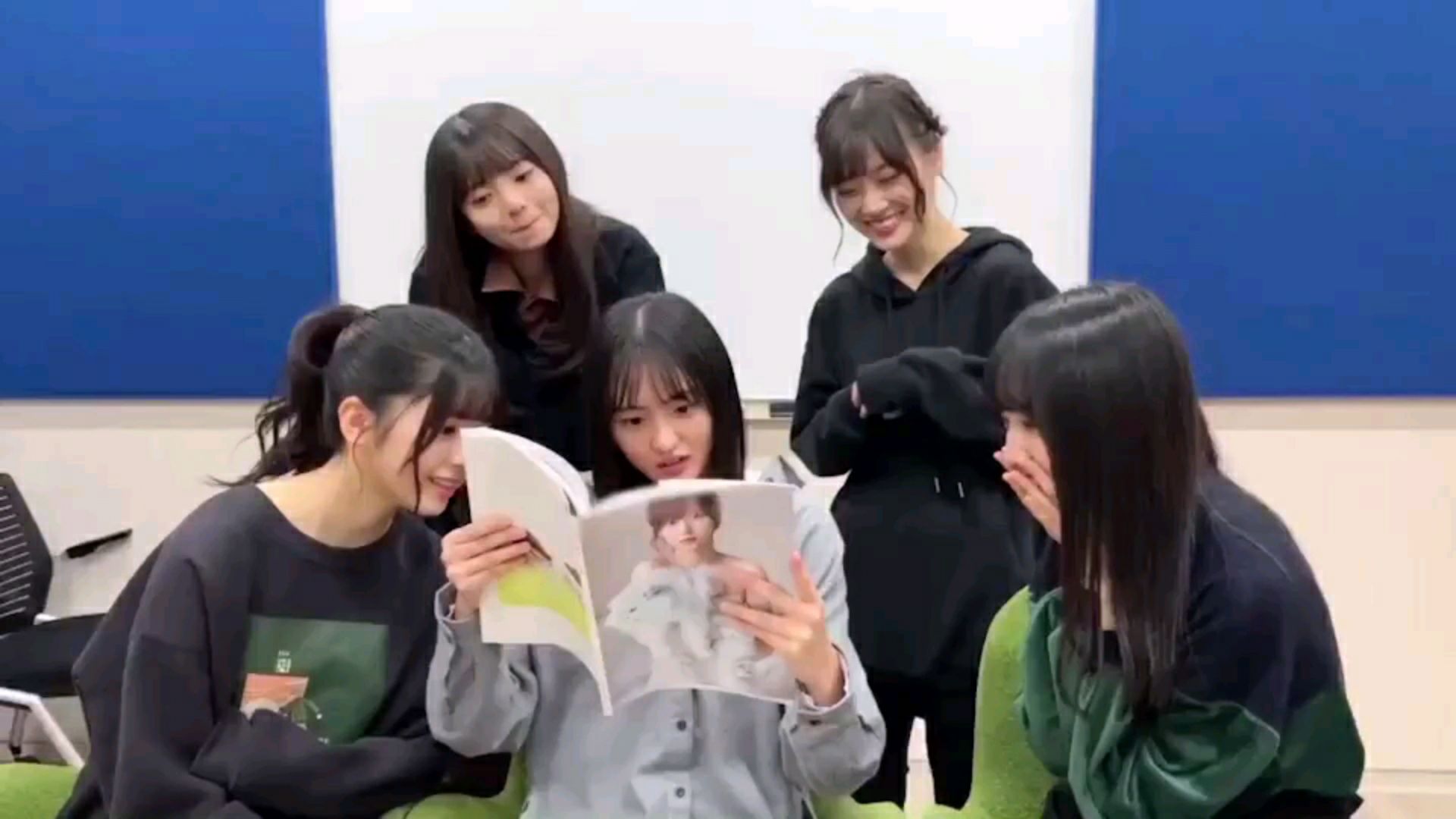 投稿動画サムネイル