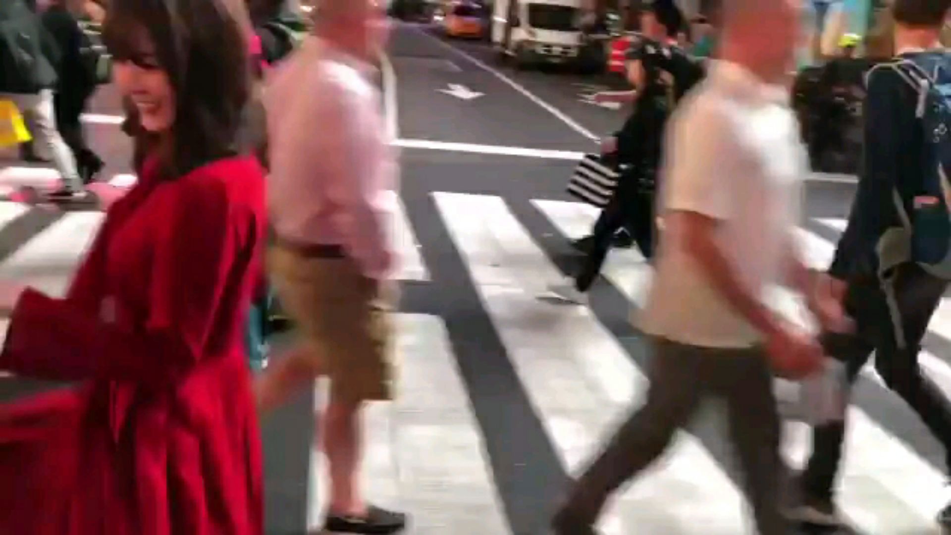 投稿動画サムネイル