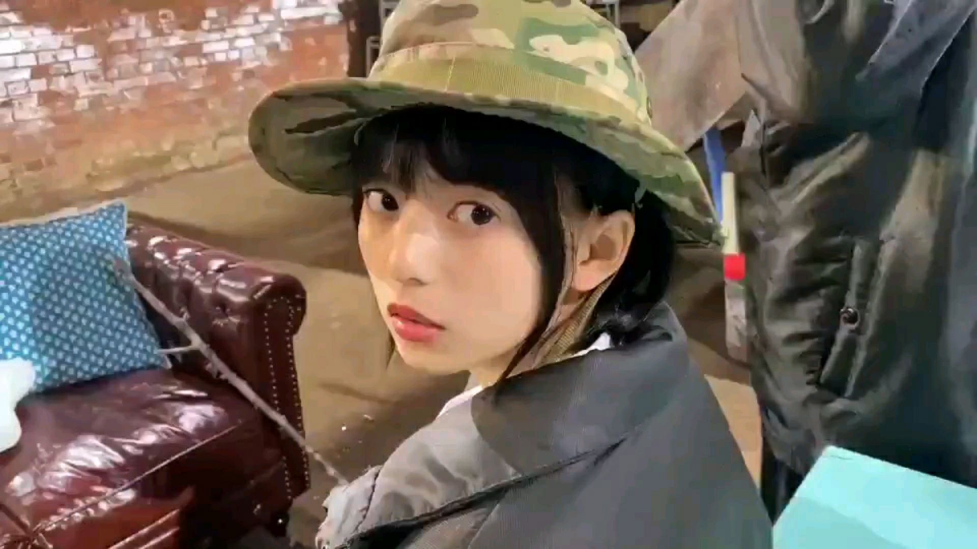 投稿動画サムネイル