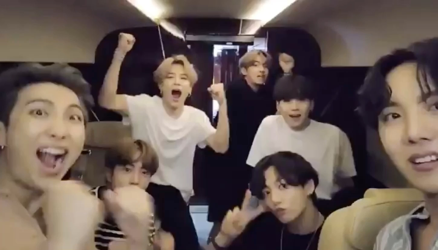 投稿動画サムネイル