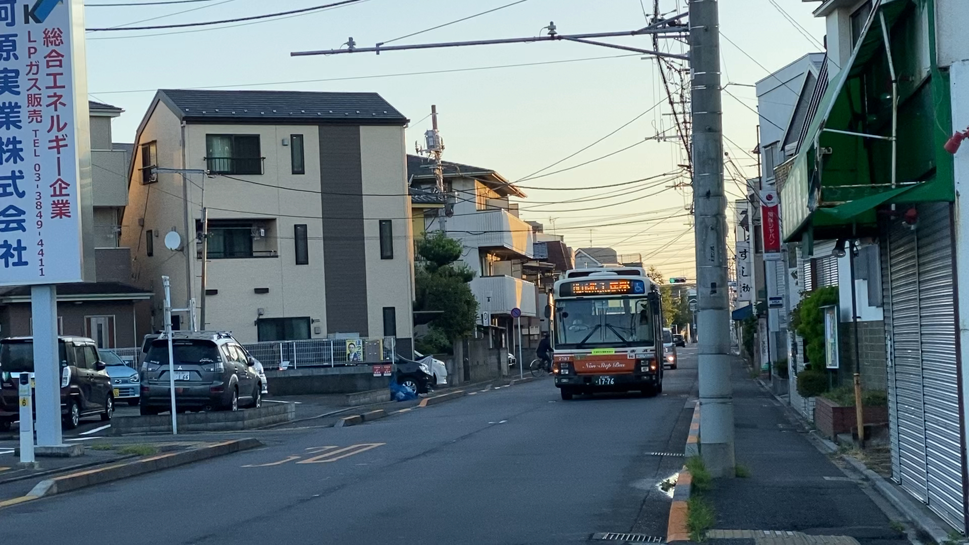 投稿動画サムネイル