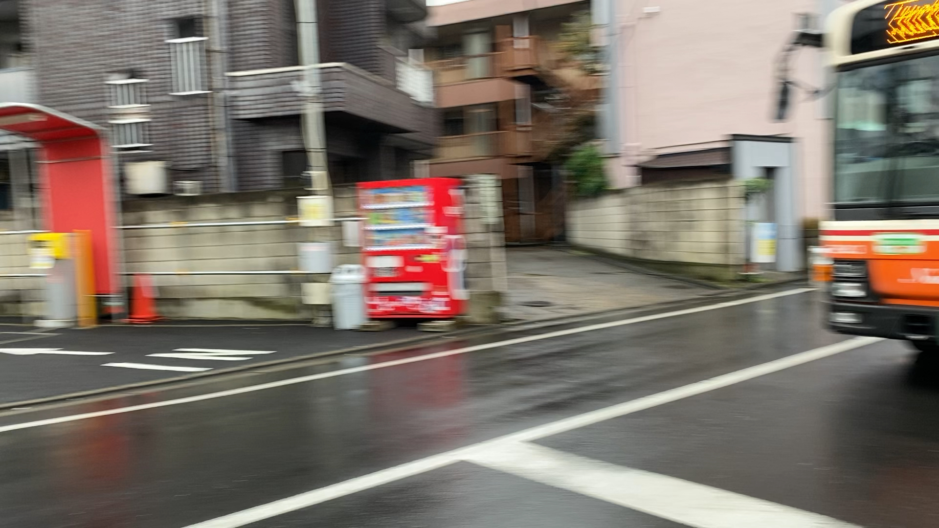 投稿動画サムネイル