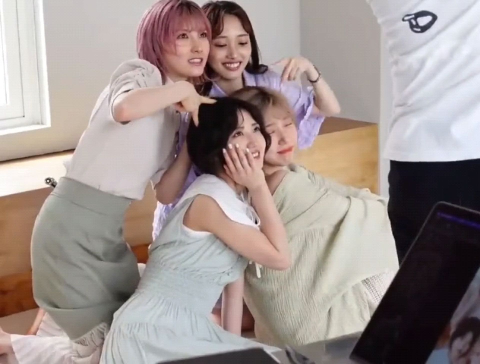 投稿動画サムネイル