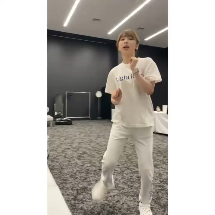 投稿動画サムネイル