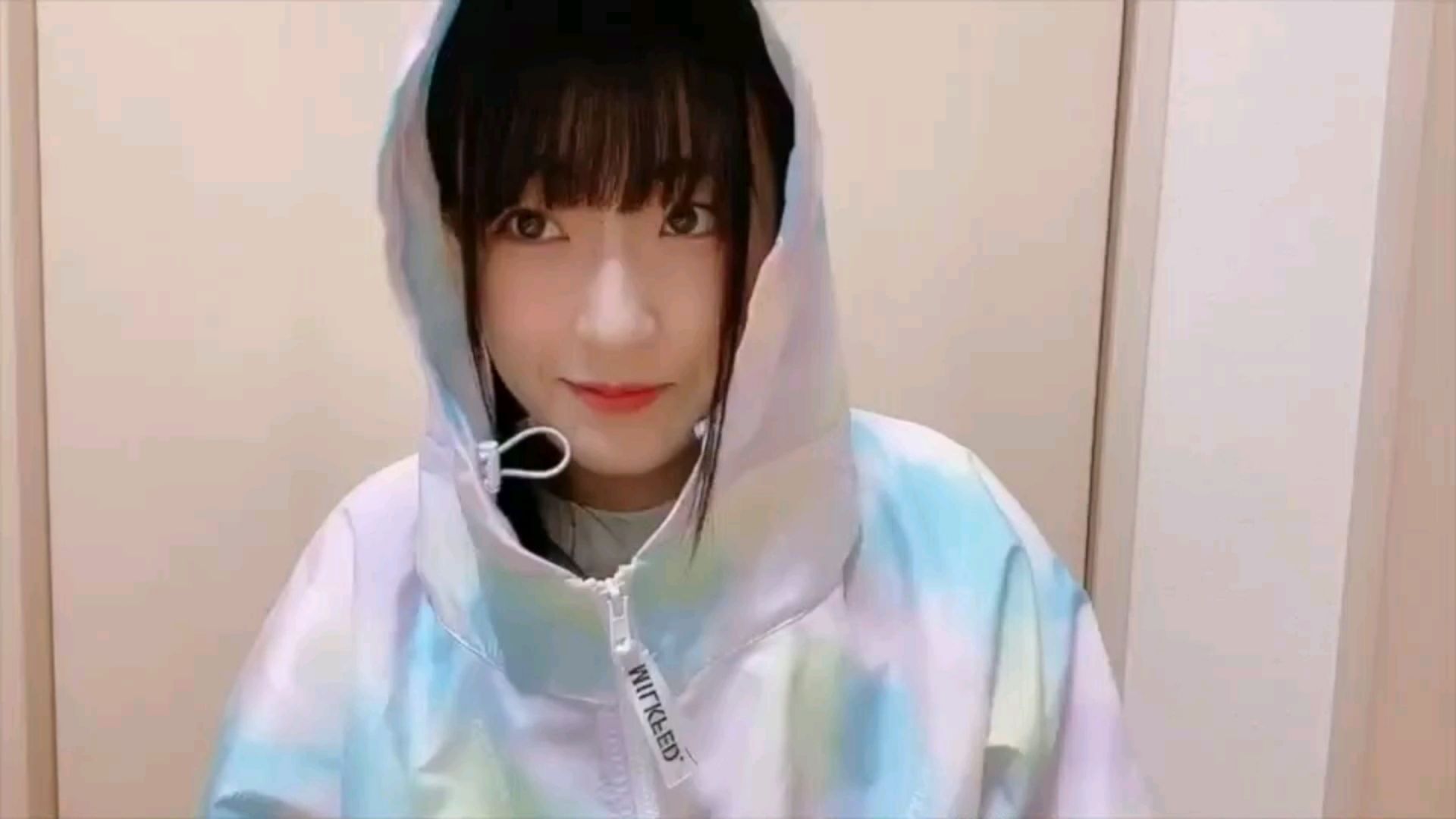 投稿動画サムネイル