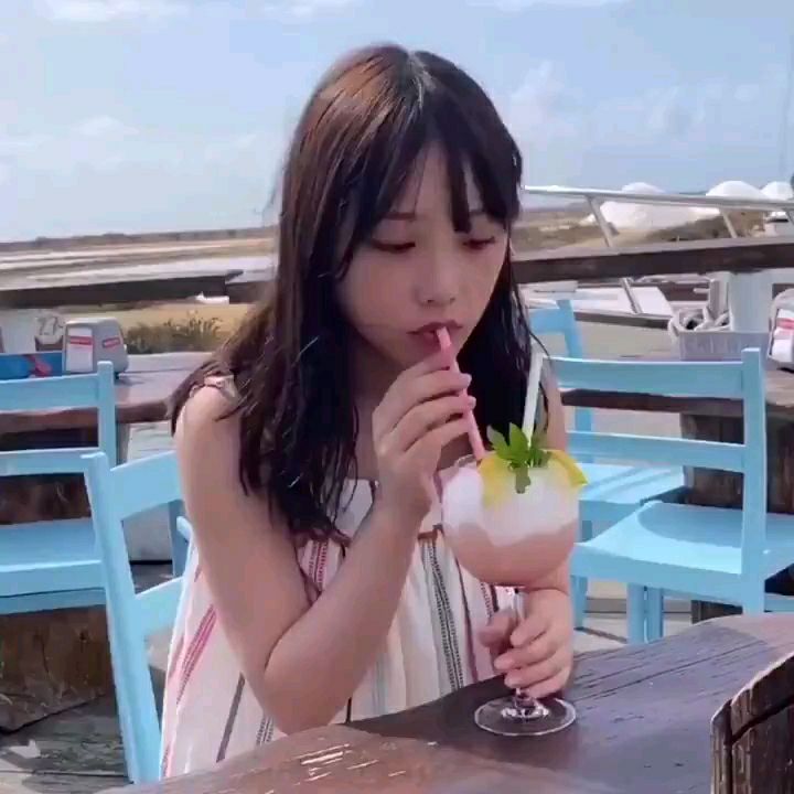 投稿動画サムネイル