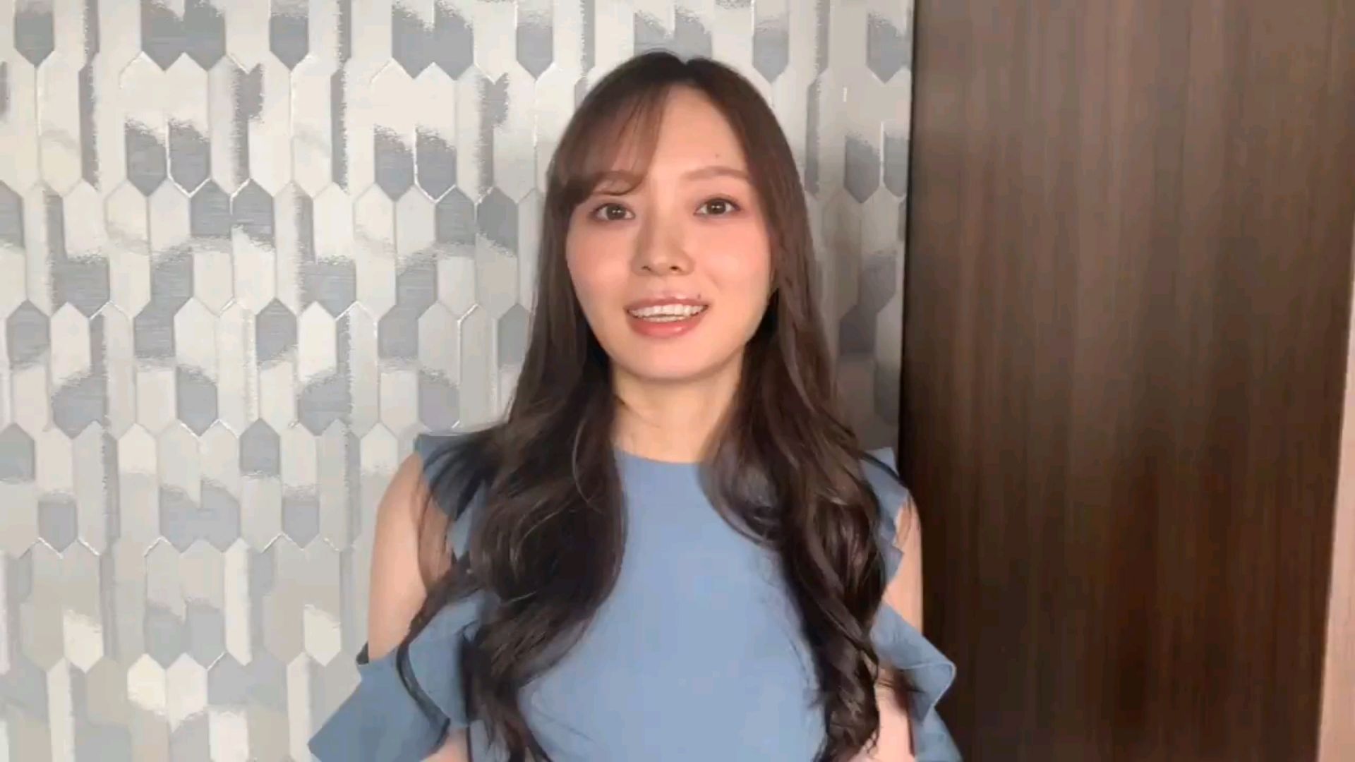 投稿動画サムネイル
