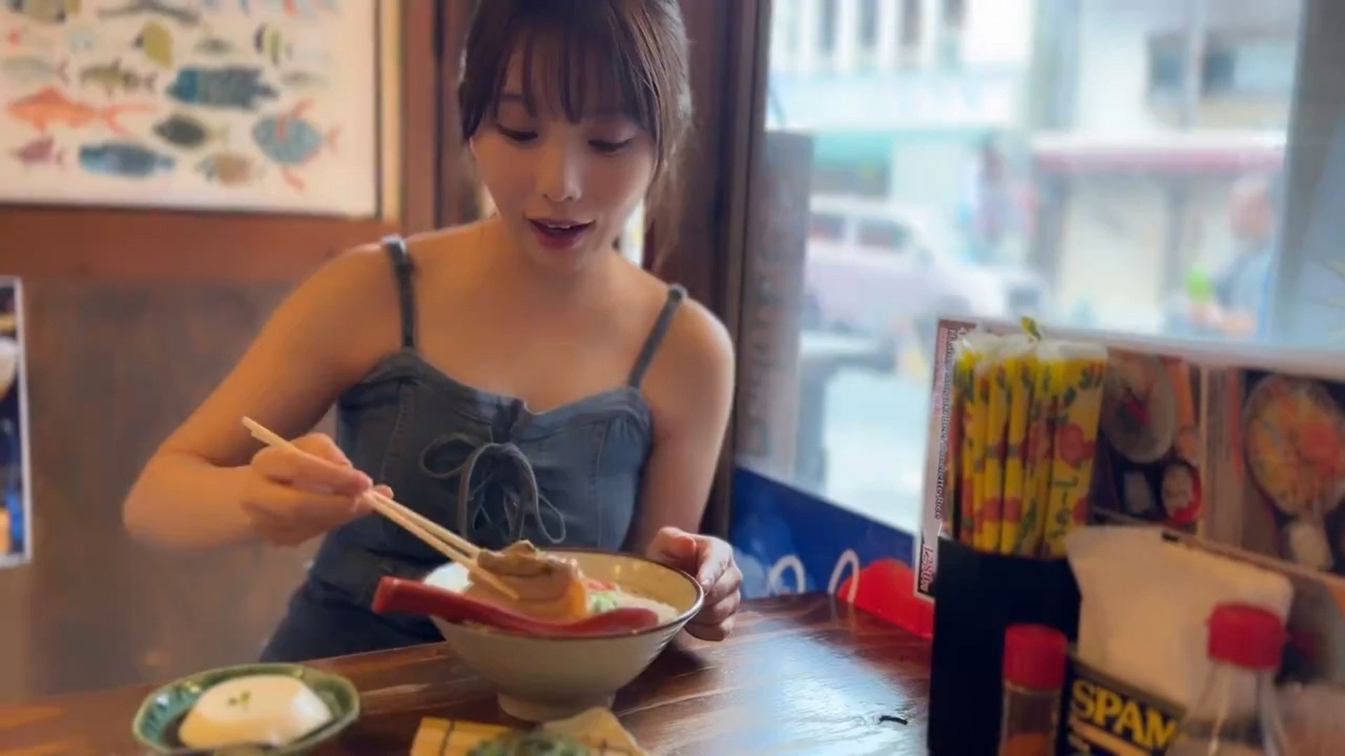 投稿動画サムネイル